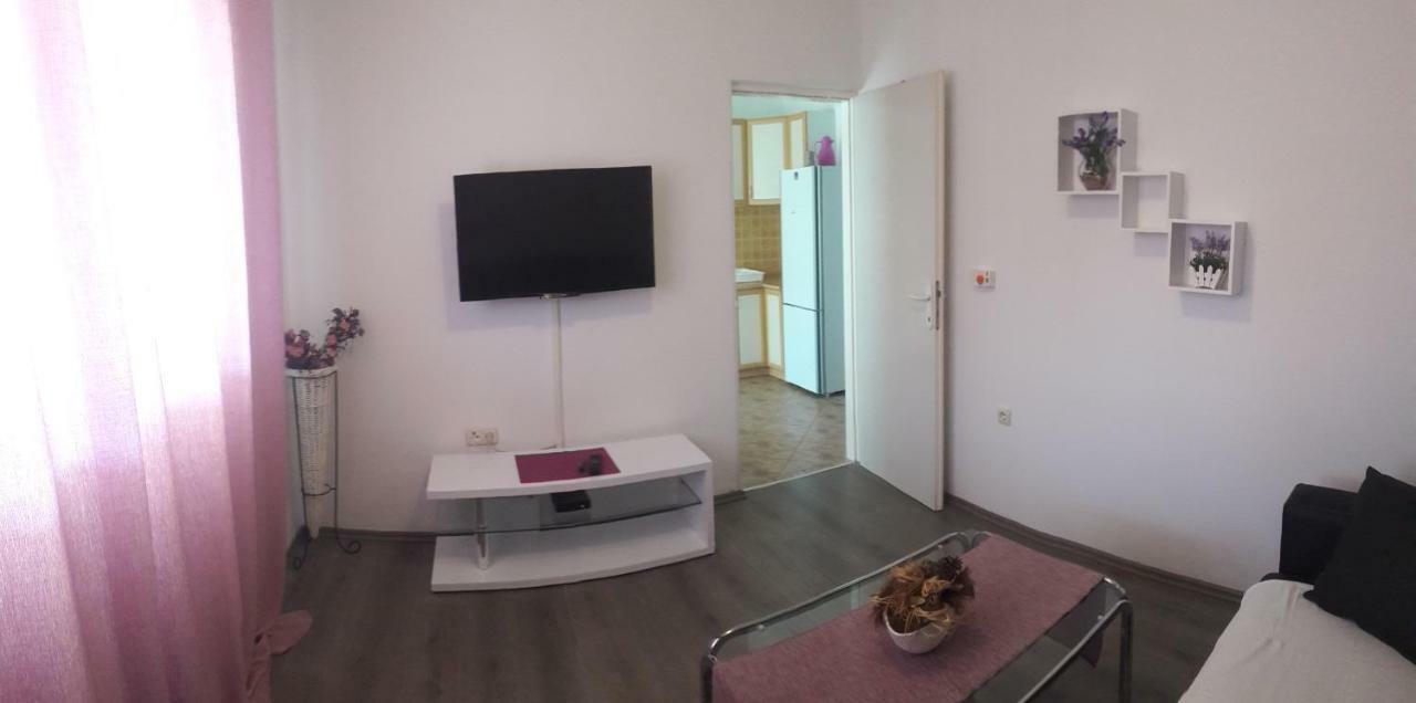 Apartmani Ivana لوبار المظهر الخارجي الصورة