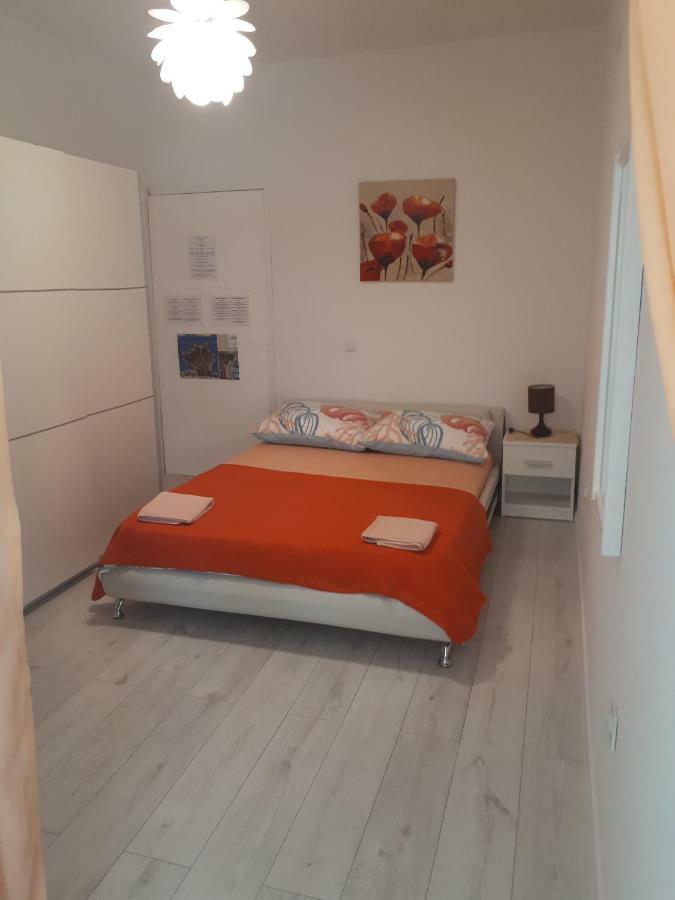 Apartmani Ivana لوبار المظهر الخارجي الصورة