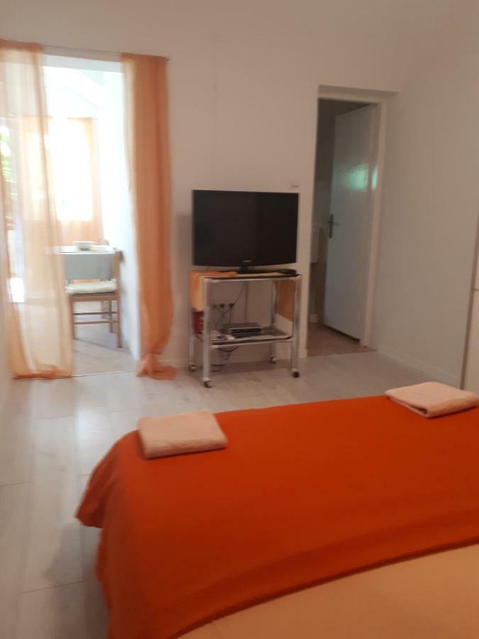 Apartmani Ivana لوبار المظهر الخارجي الصورة