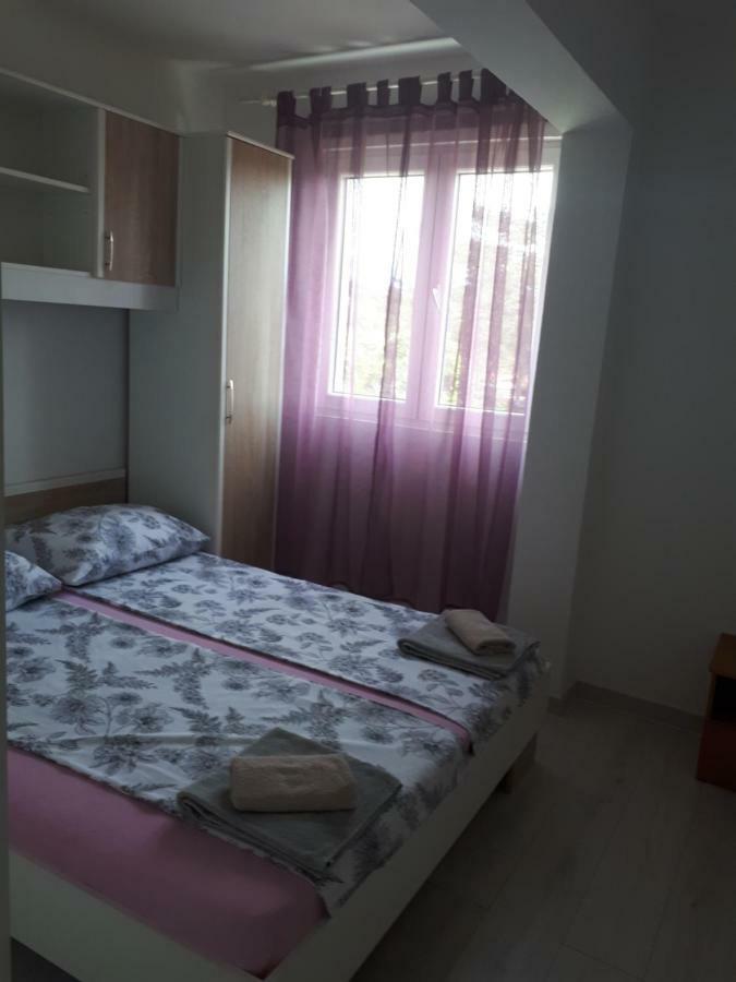 Apartmani Ivana لوبار المظهر الخارجي الصورة